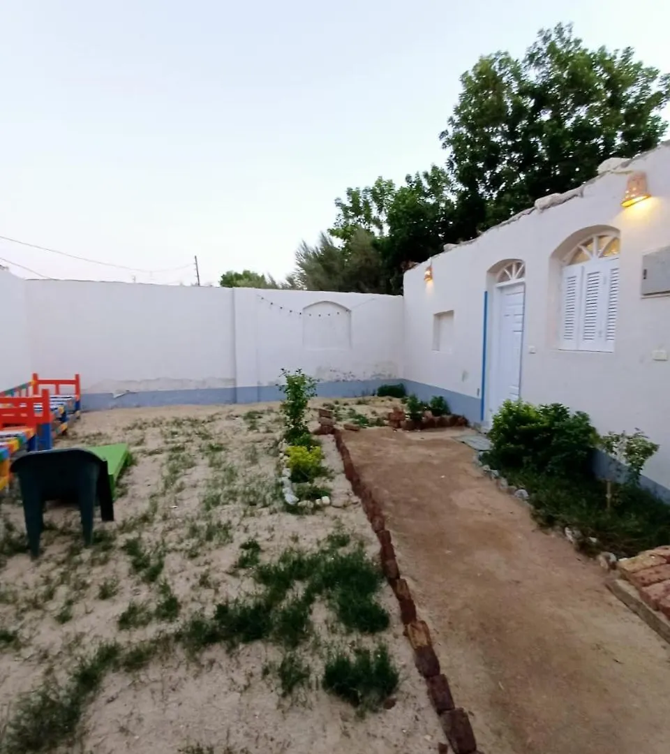 Nile Flower Guest House Al Aqalitah 0*,  Egypt